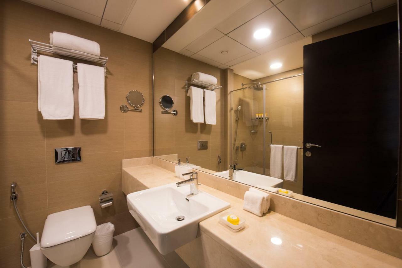 Fantastay Sparkle Tower Luxury 1 Br Dubai Eksteriør bilde