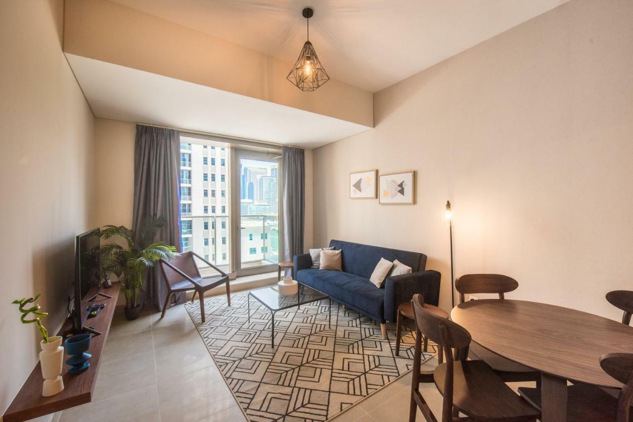 Fantastay Sparkle Tower Luxury 1 Br Dubai Eksteriør bilde